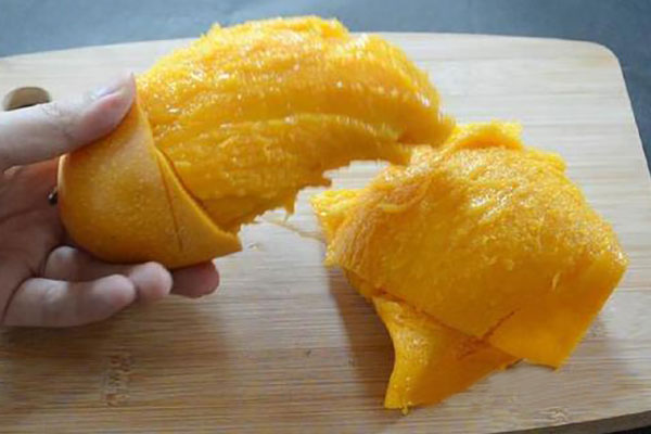 芒果怎么剝皮方便？